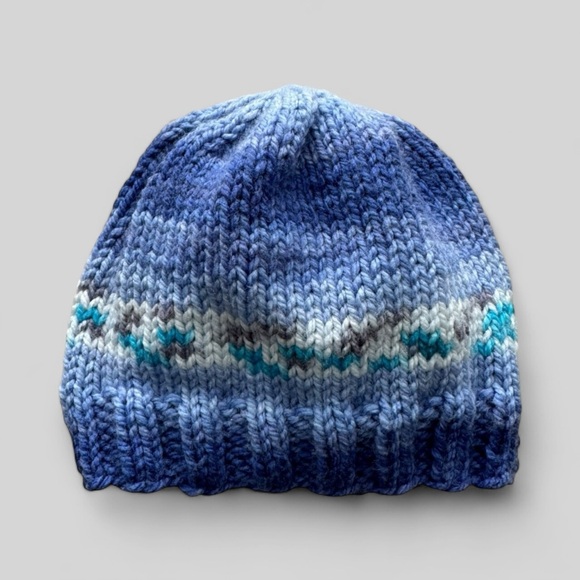 One Of A Kind Handmade Unique Knitted Blue Baby Boy Hat 6-12 Months - Picture 1 of 3